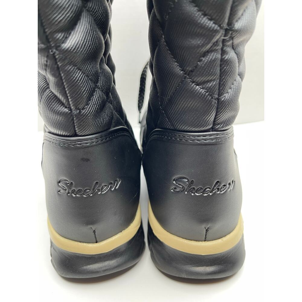 Skechers women’s Synergy Real Estate Snow Boots sz 9 black quilted waterproof - Picture 8 of 9